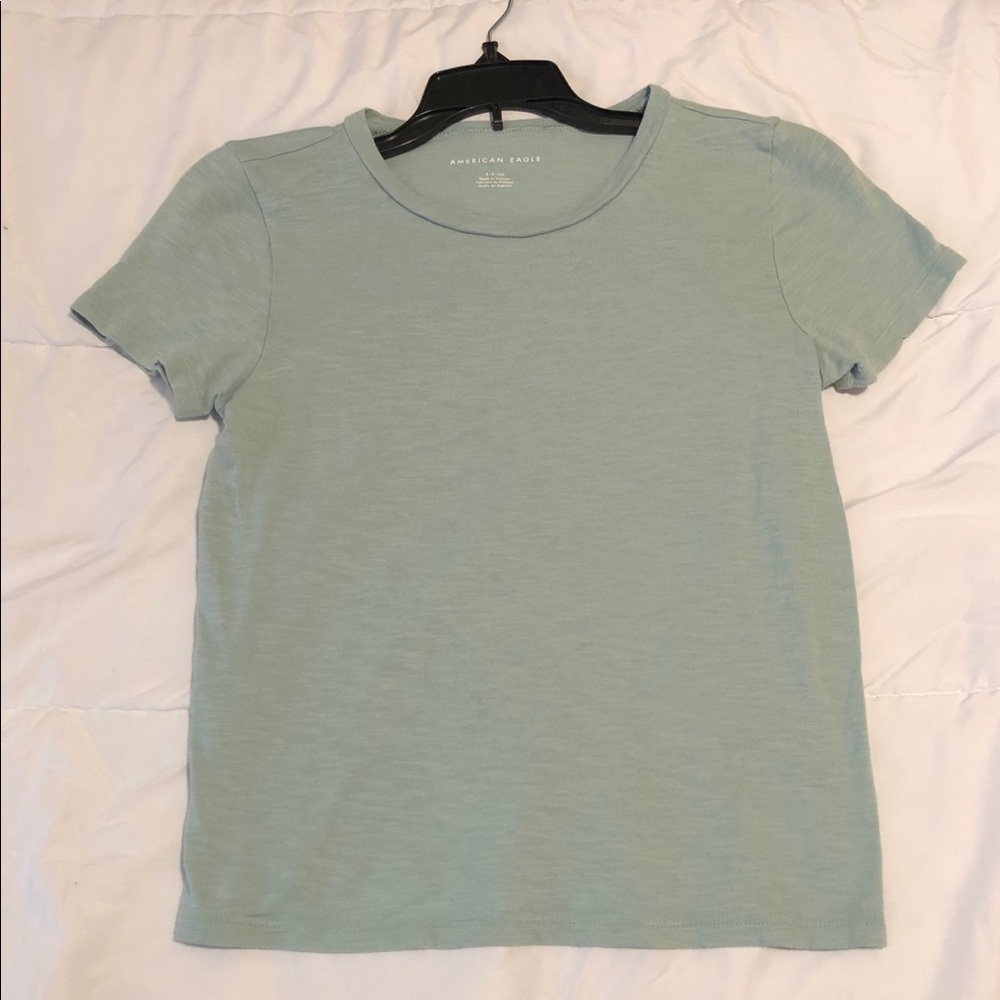 American Eagle basic tee